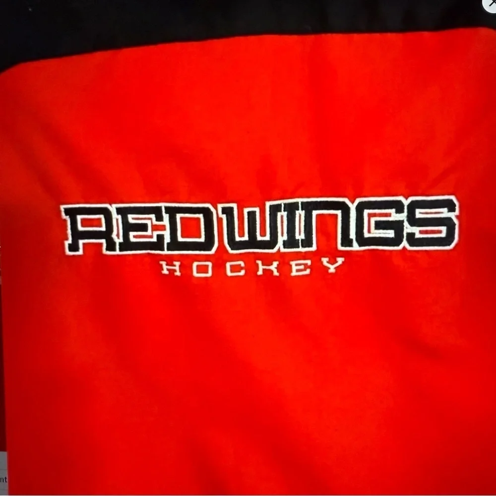 Reebok vintage youth, XL,‎ detroit red wings NHL red, black parka winter coat